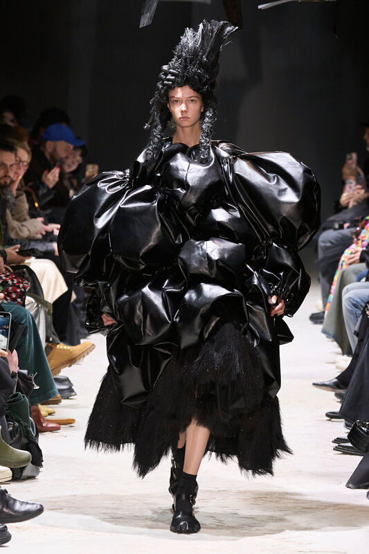 Comme Des Garcons F24 002