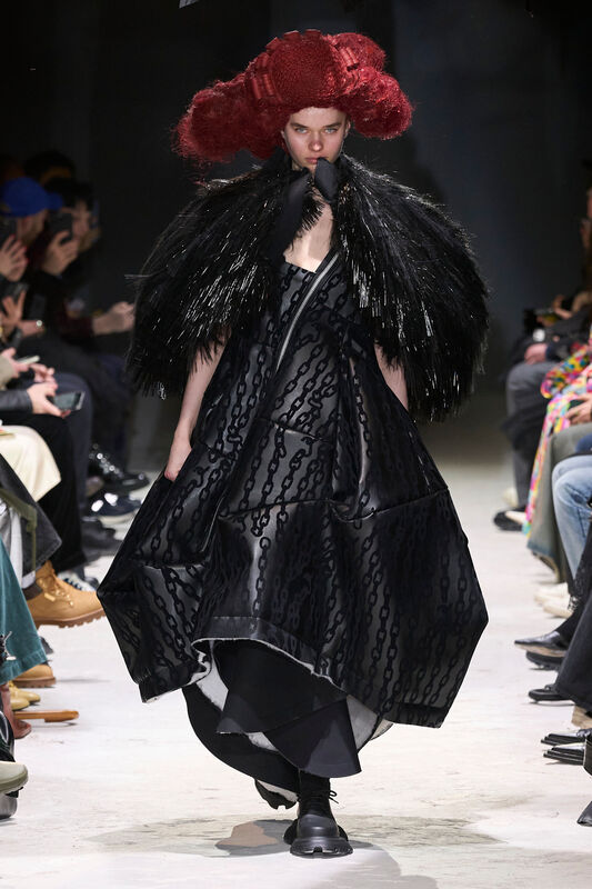 Comme Des Garcons F24 010
