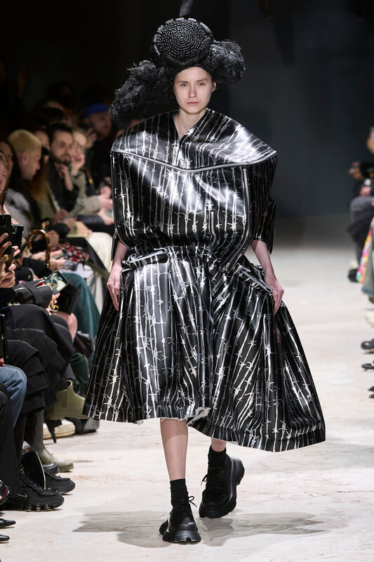 Comme Des Garcons F24 011