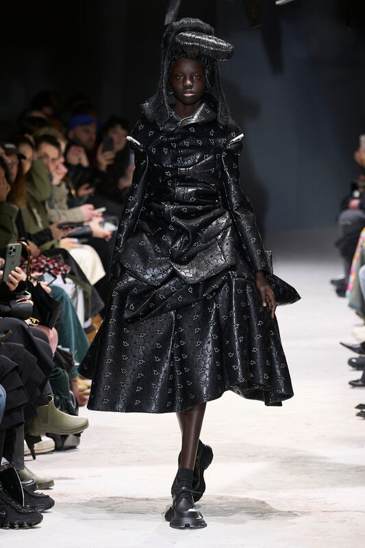 Comme Des Garcons F24 012