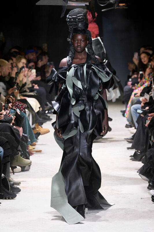 Comme Des Garcons F24 014
