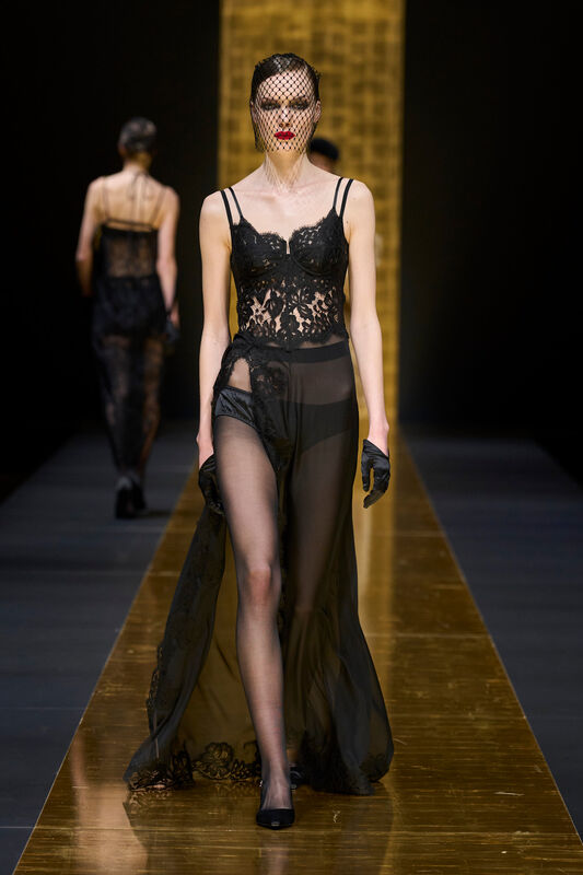 Dolce Gabbana F24 009