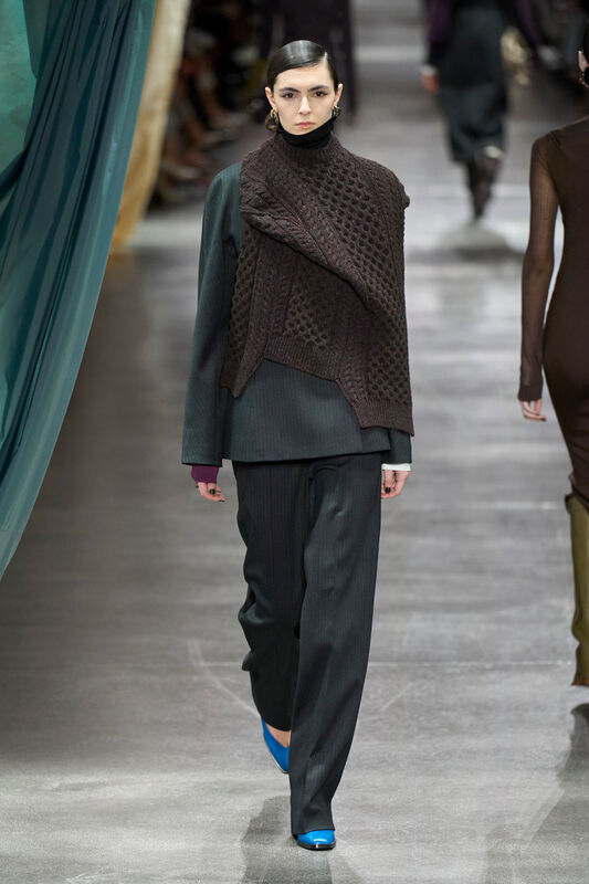 Fendi F24 079