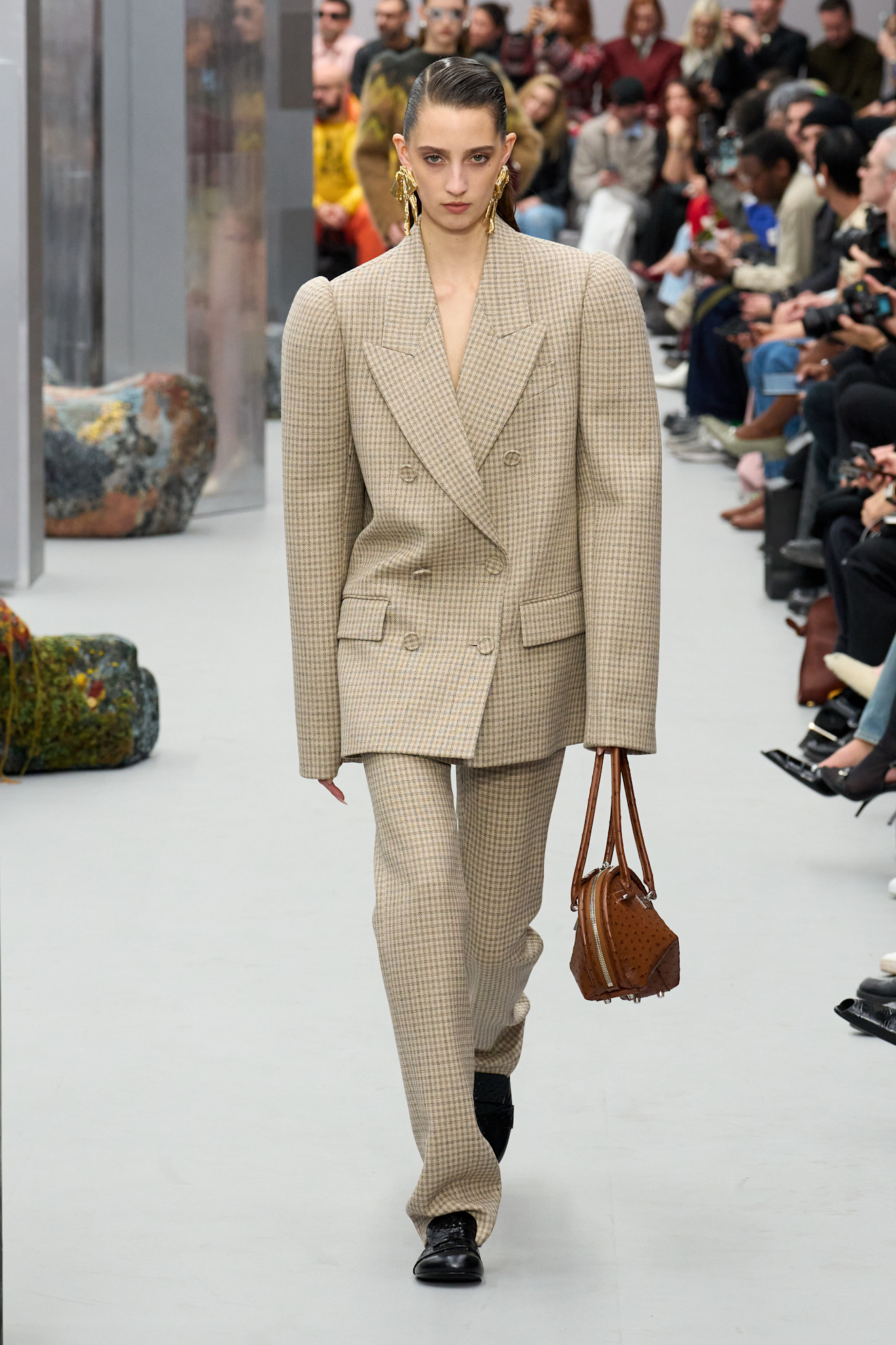 Acne F25 011
