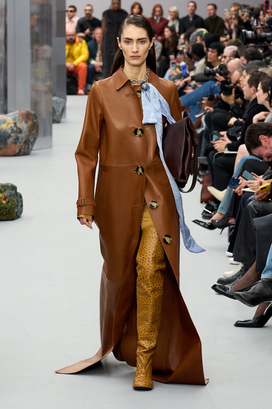 Acne F25 016