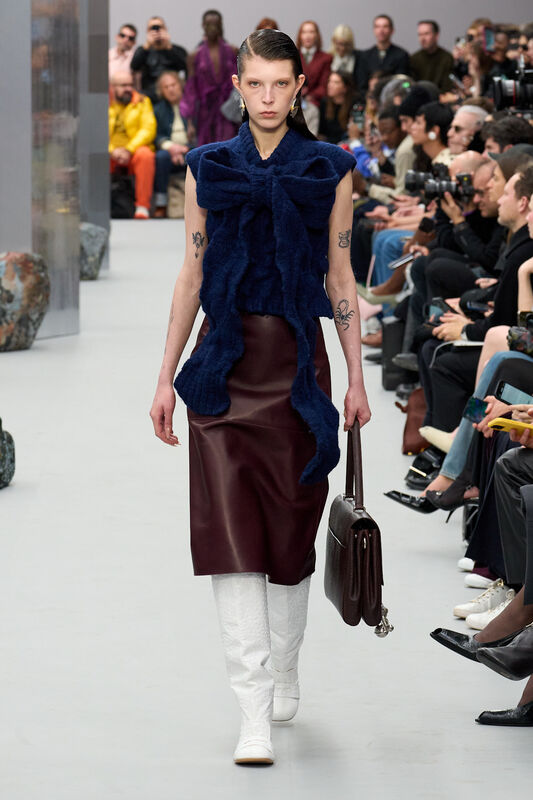 Acne F25 017