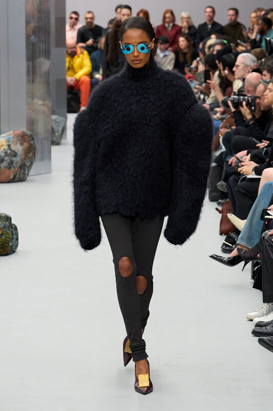 Acne F25 033