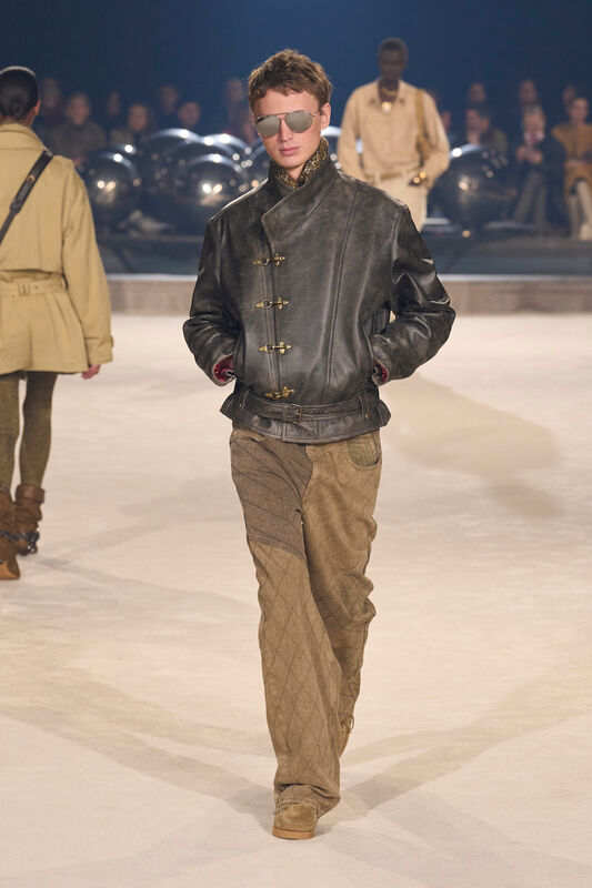 Marant F24 035