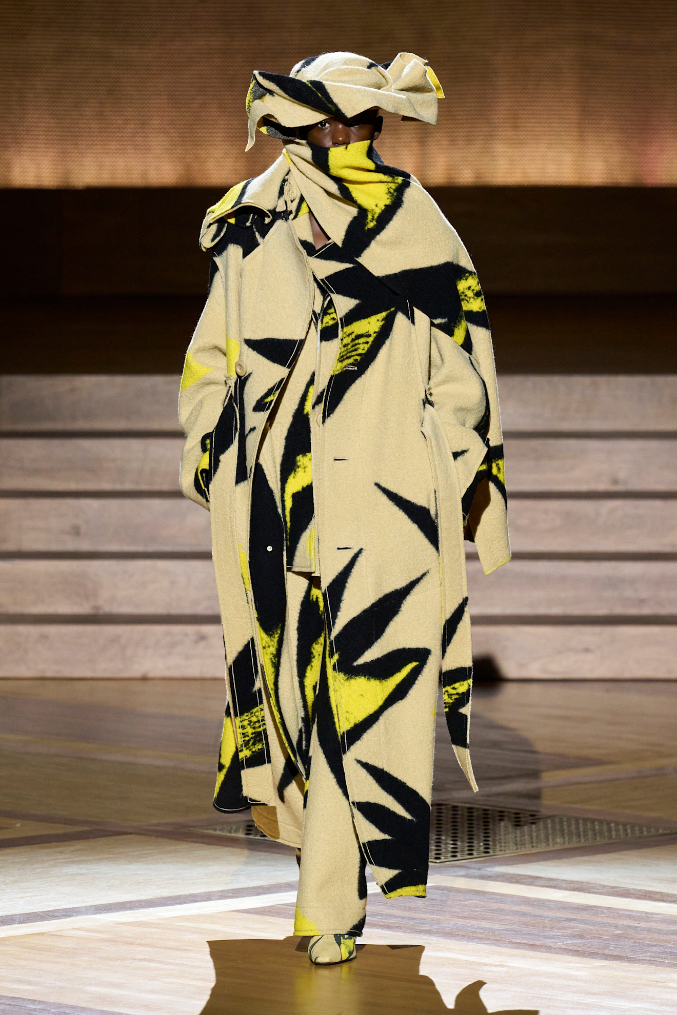 Miyake F24 036