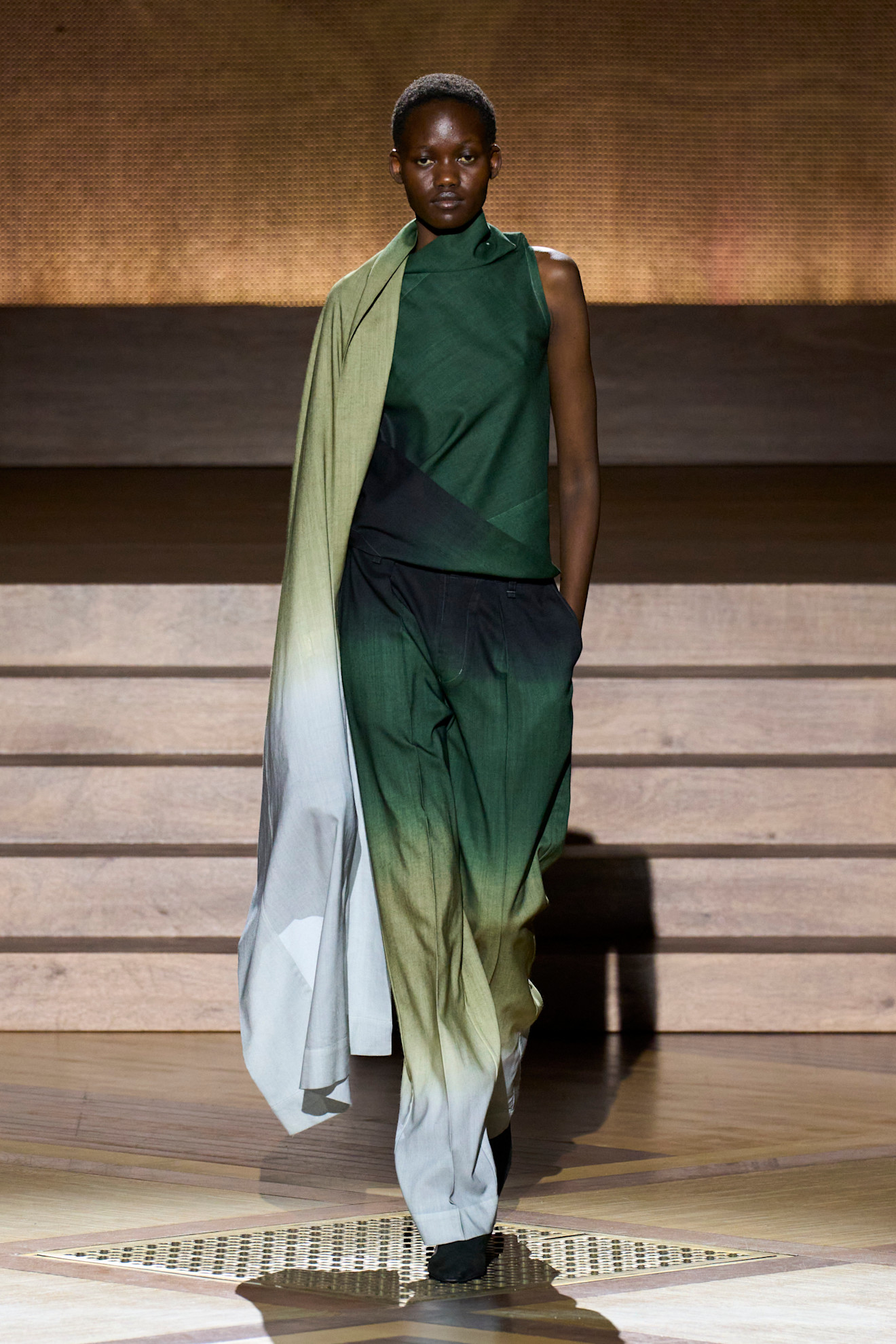 Miyake F24 038
