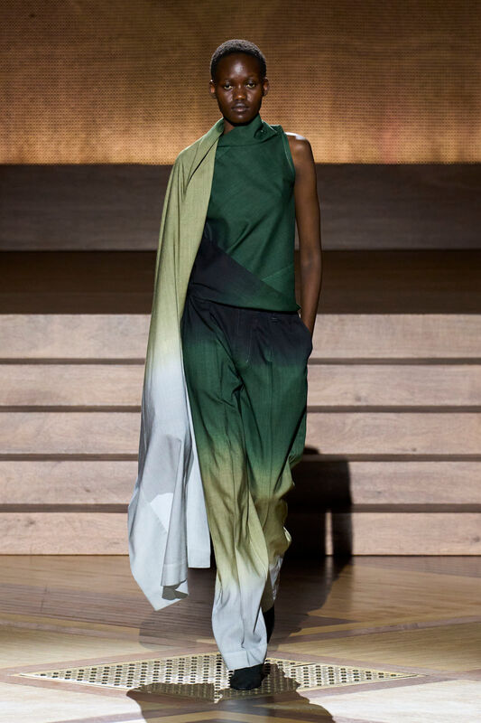 Miyake F24 038