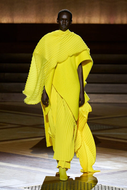 Miyake F24 043