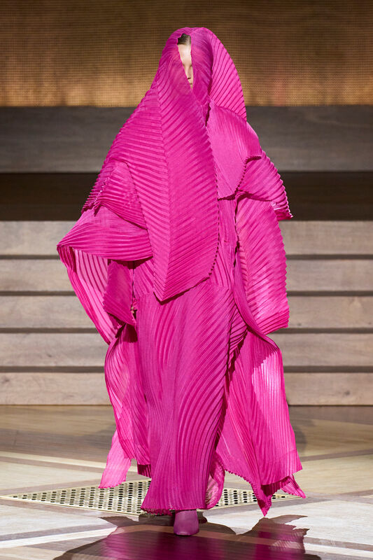 Miyake F24 044