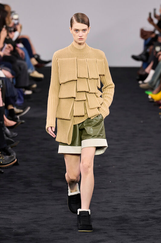 JW Anderson F24 016