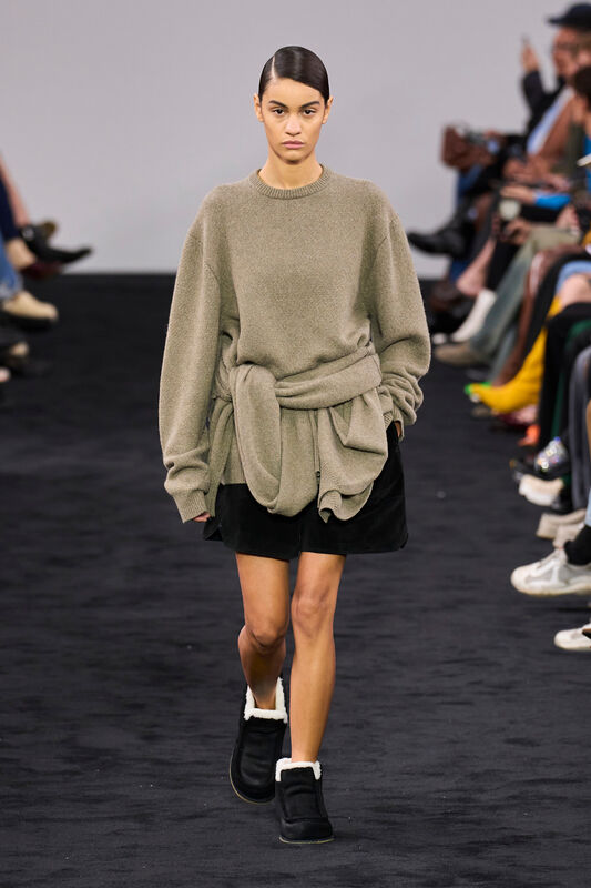 JW Anderson F24 017