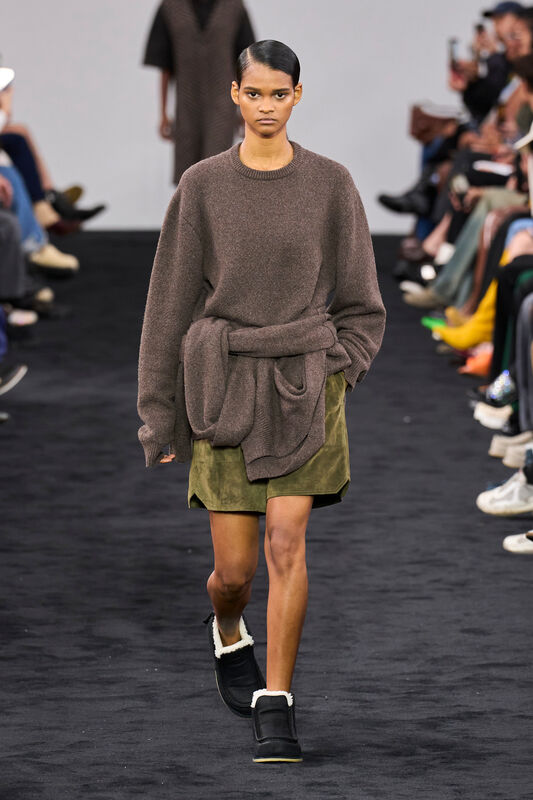 JW Anderson F24 018