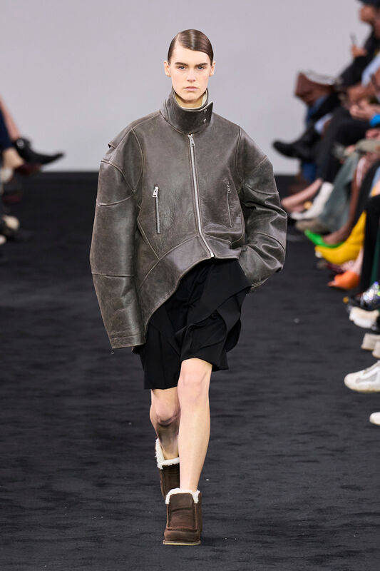 JW Anderson F24 033