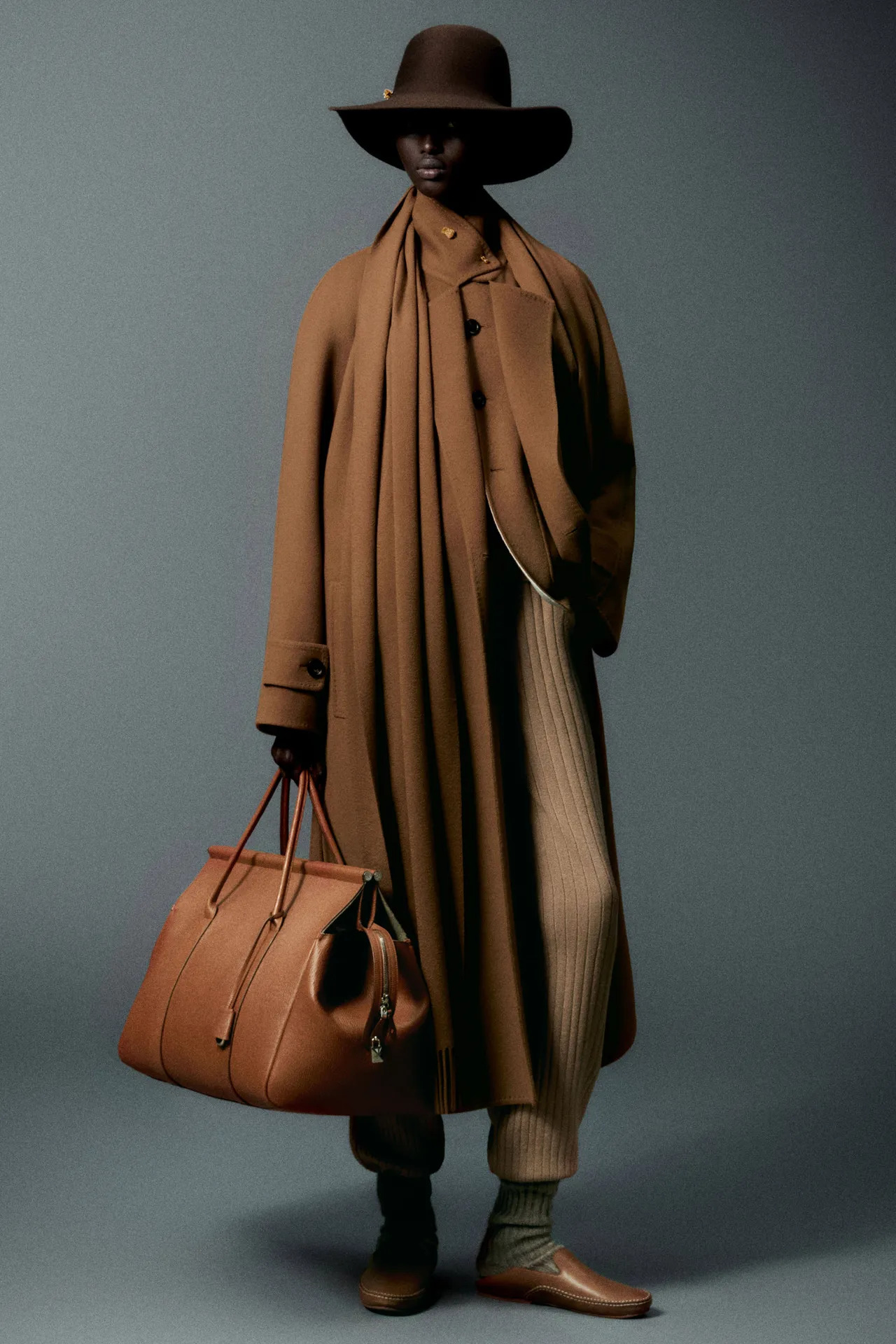 00001-loro-piana-fall-2024-ready-to-wear-credit-brand_35_11zon