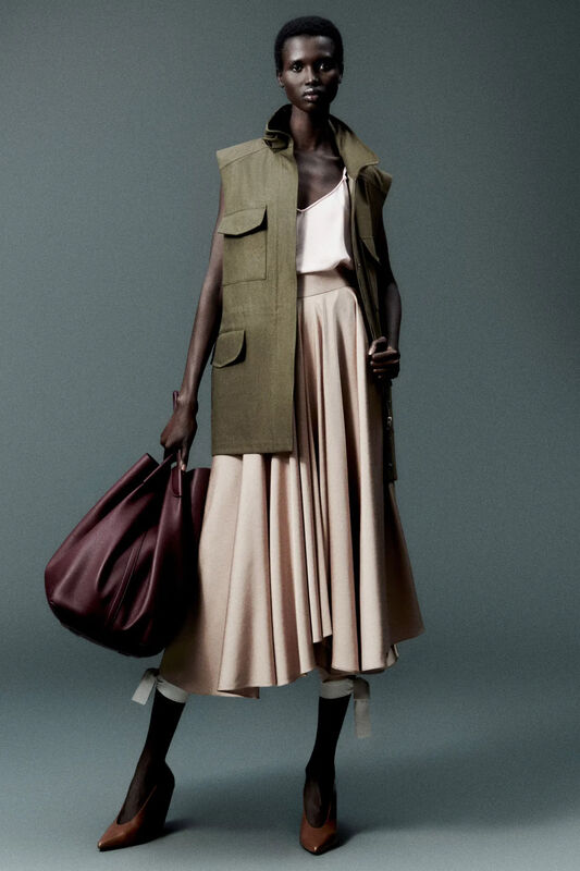 00018-loro-piana-fall-2024-ready-to-wear-credit-brand_17_11zon