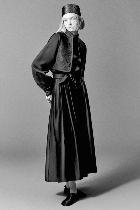 00042-loro-piana-fall-2024-ready-to-wear-credit-brand_6_11zon