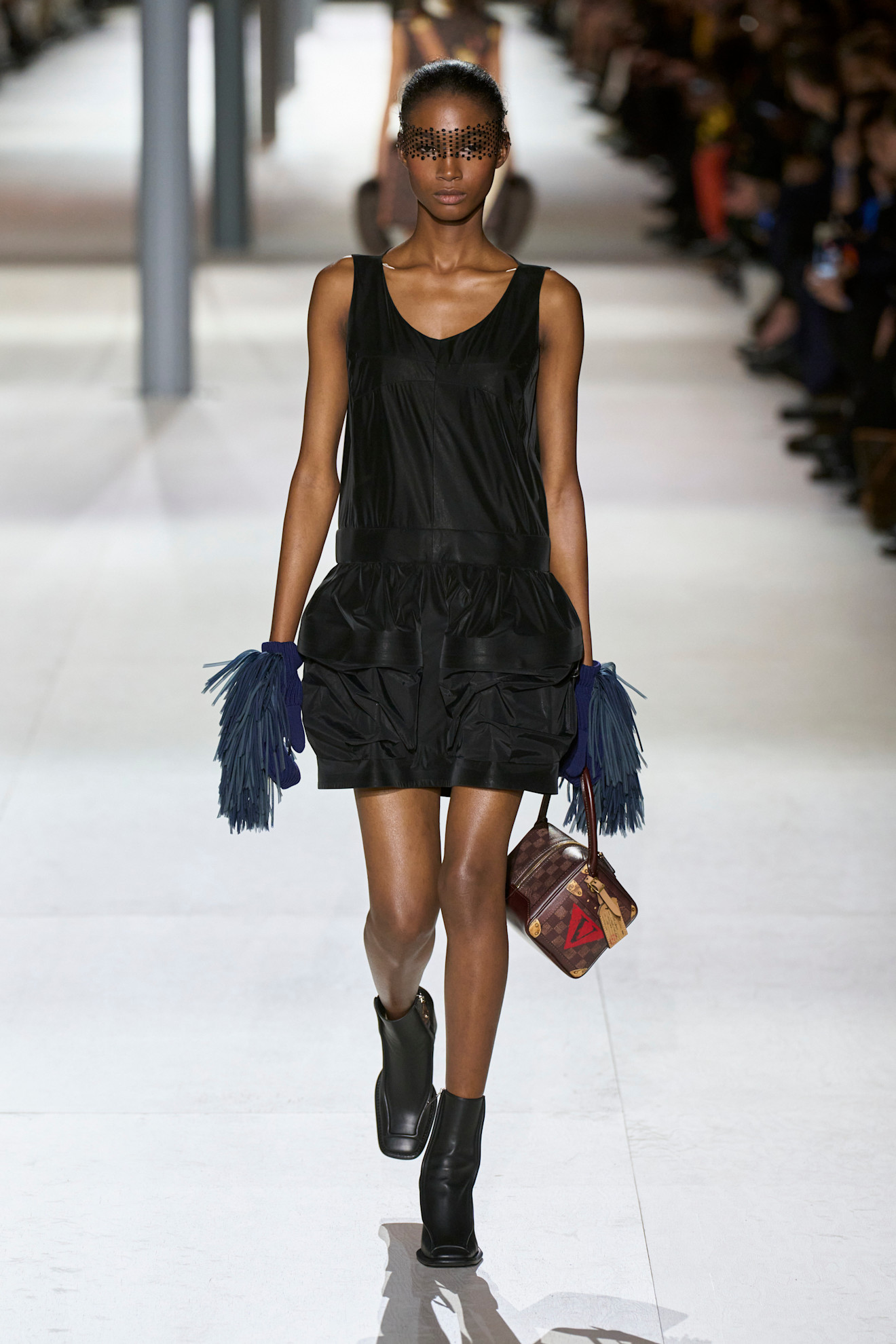 Vuitton F24 014