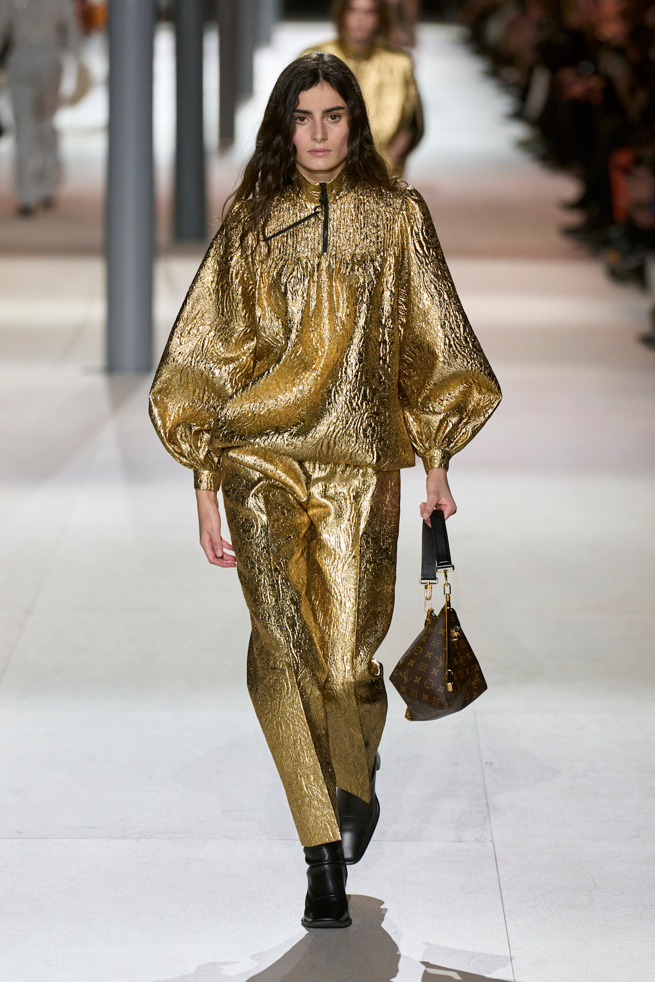 Vuitton F24 029