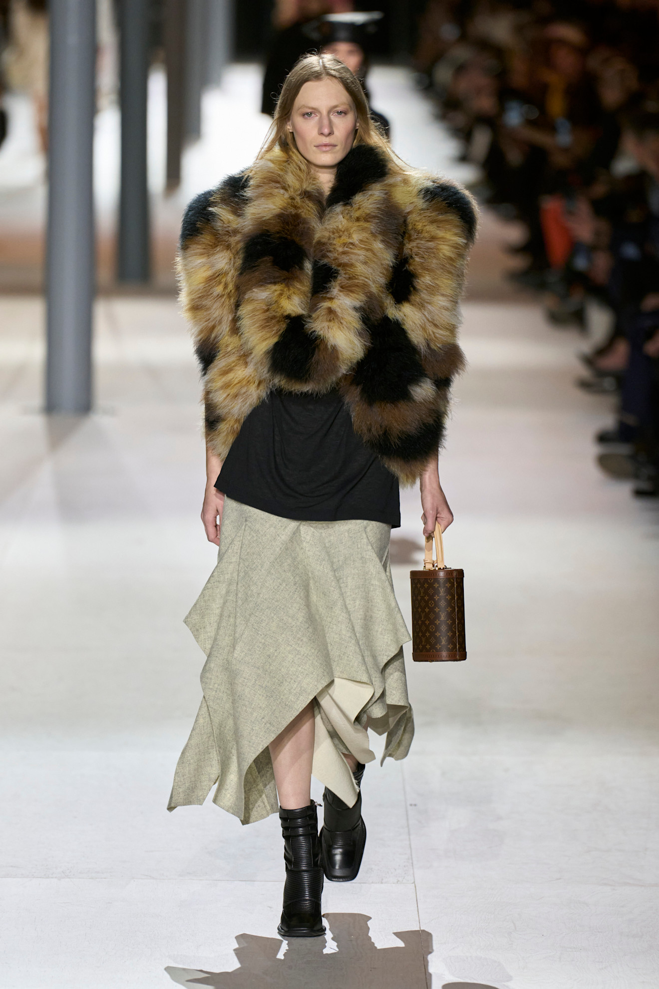 Vuitton F24 042