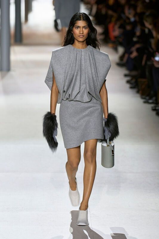 Vuitton F24 024