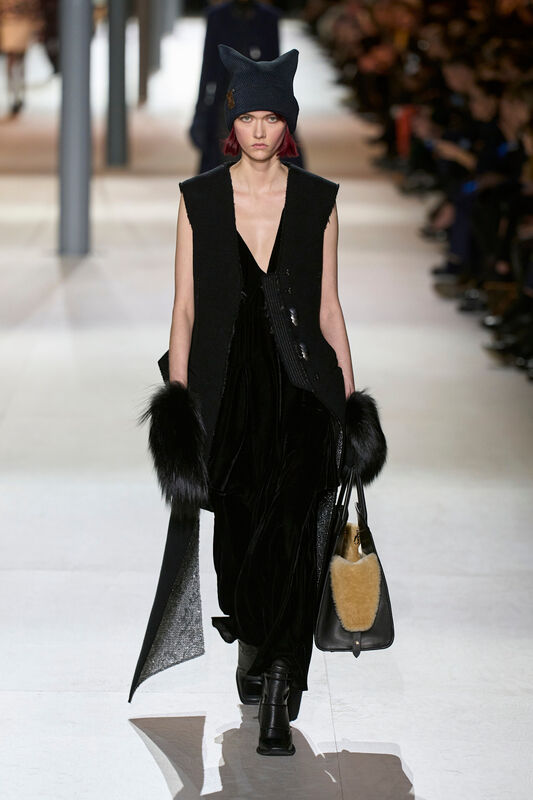 Vuitton F24 051