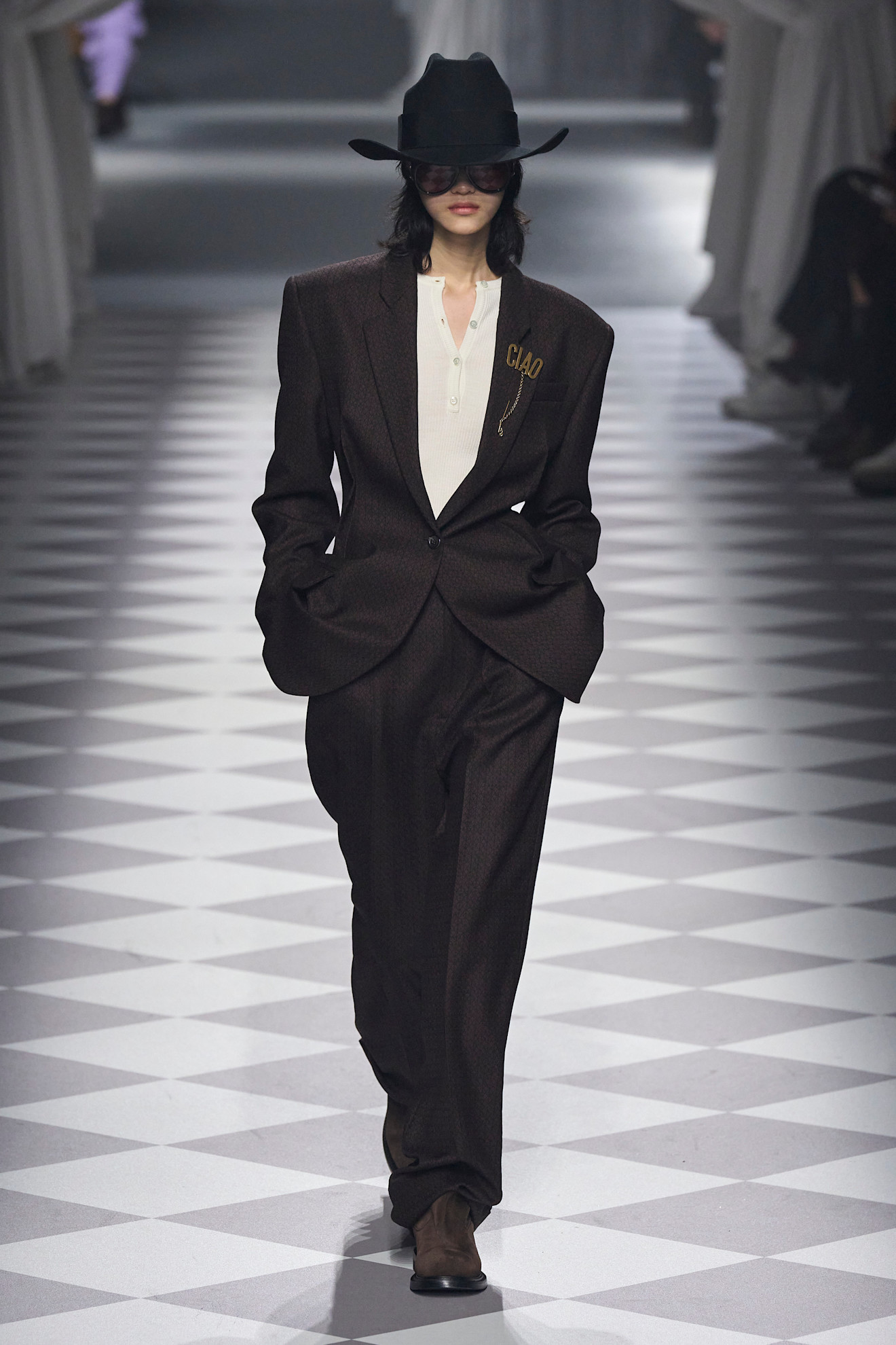 Moschino F24 010