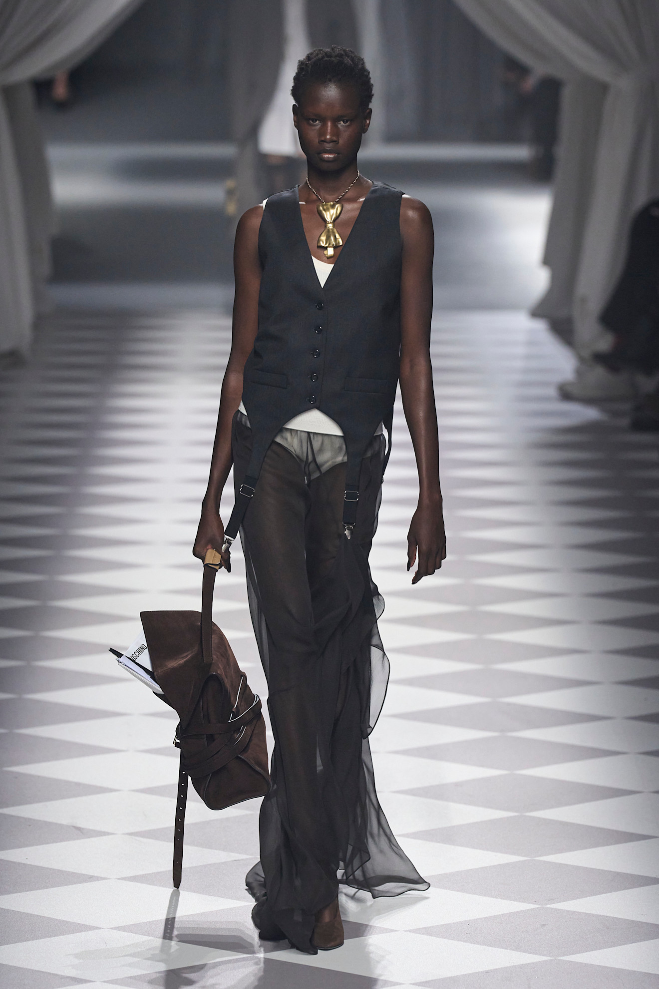 Moschino F24 016