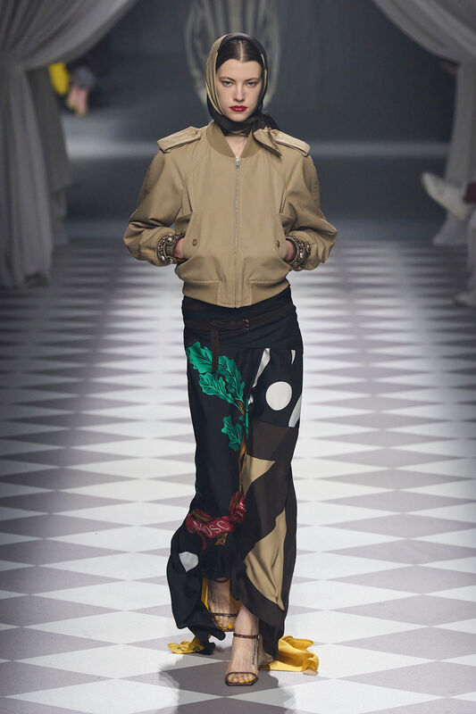 Moschino F24 002