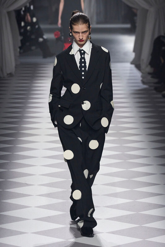 Moschino F24 025
