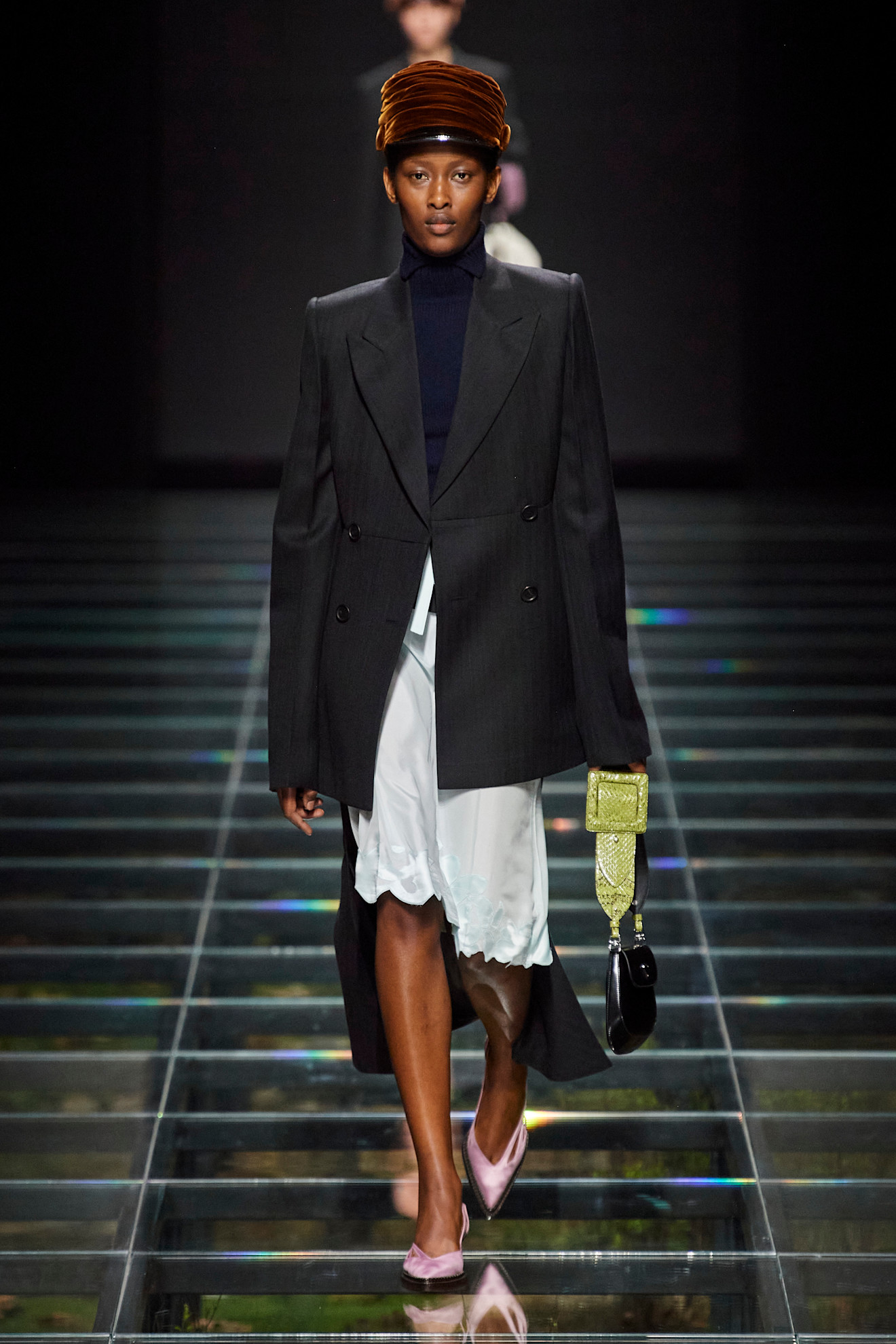 Prada F24 011