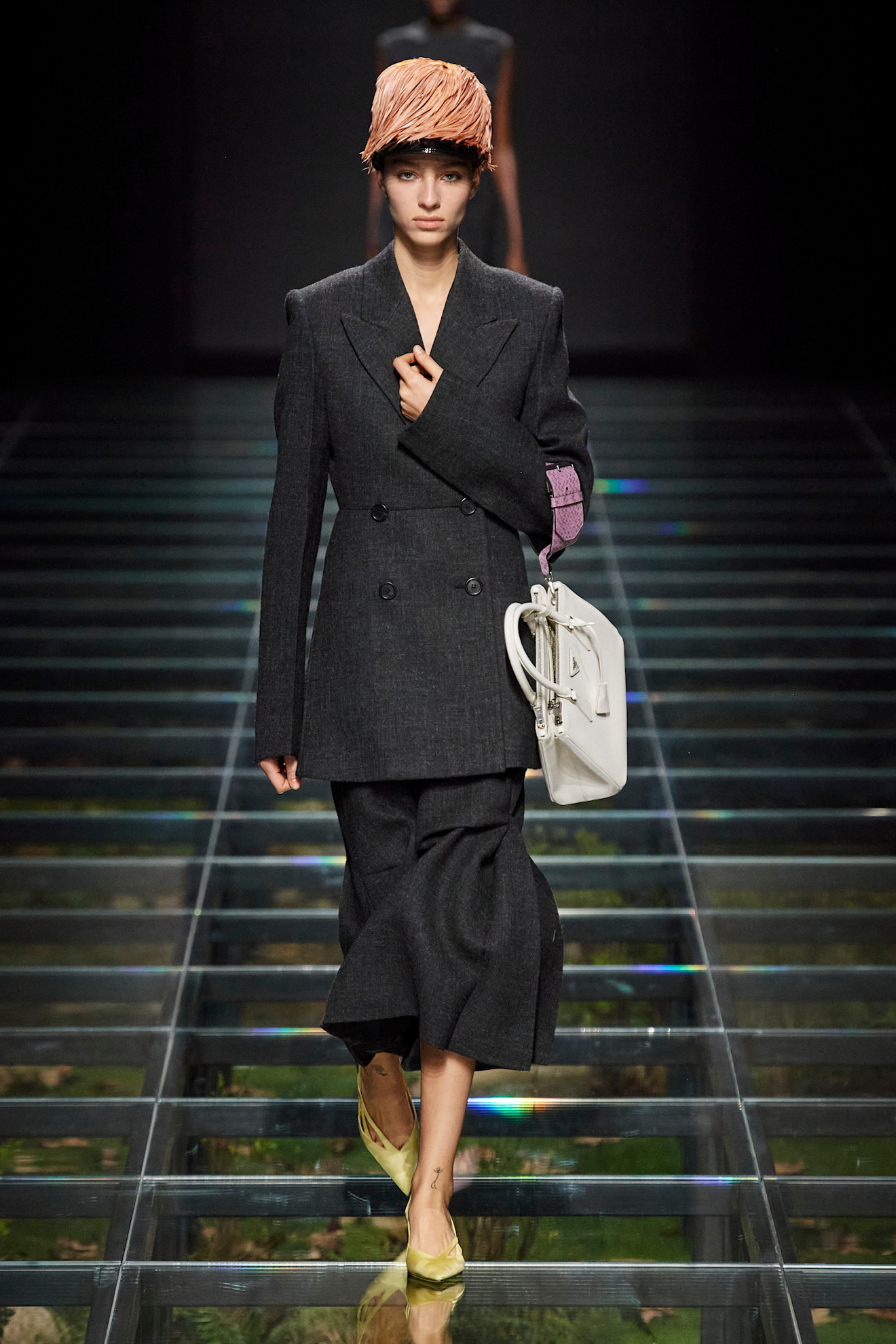 Prada F24 012