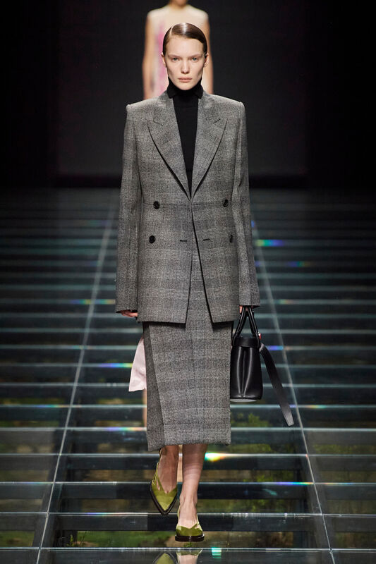 Prada F24 005
