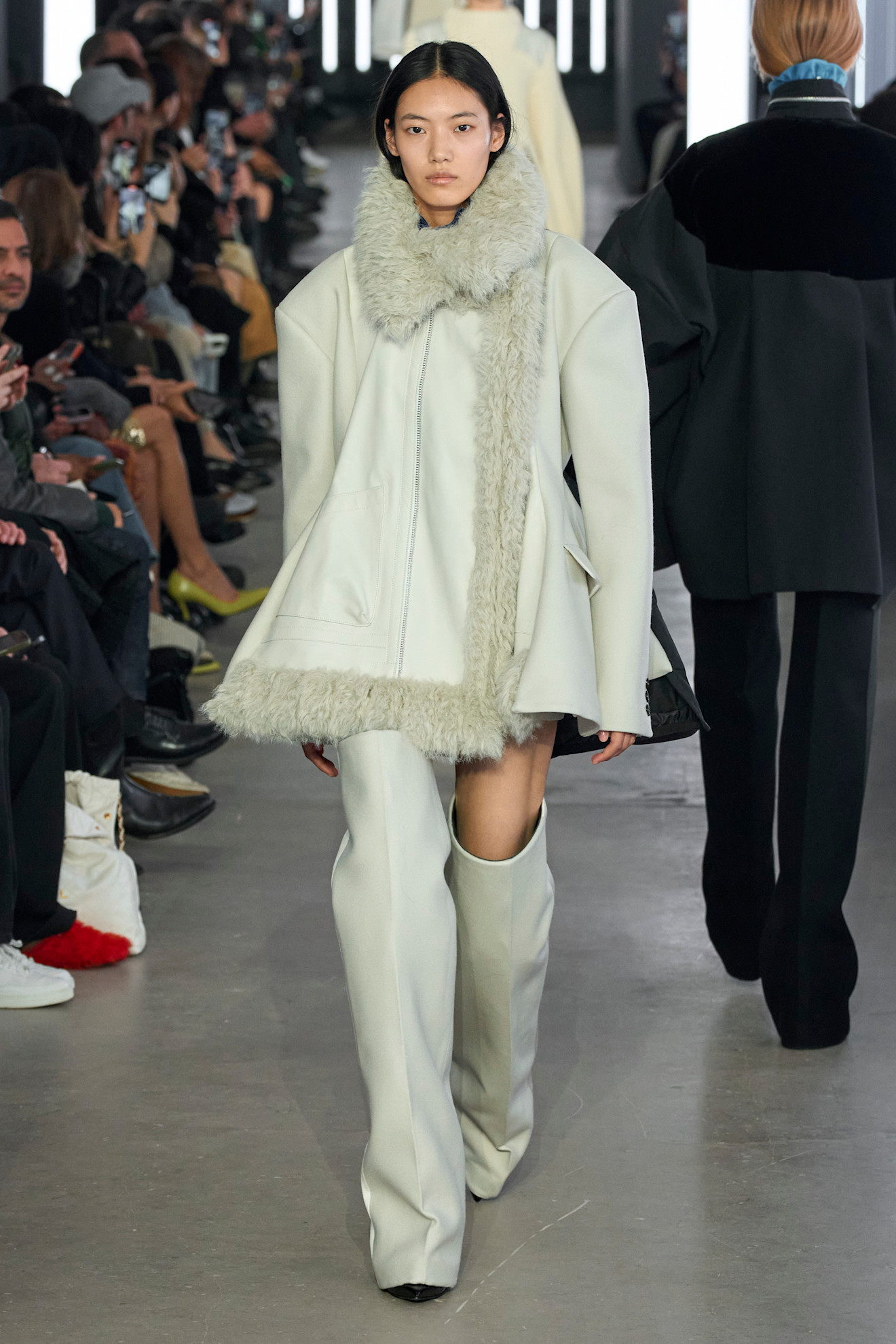 Sacai F24 005