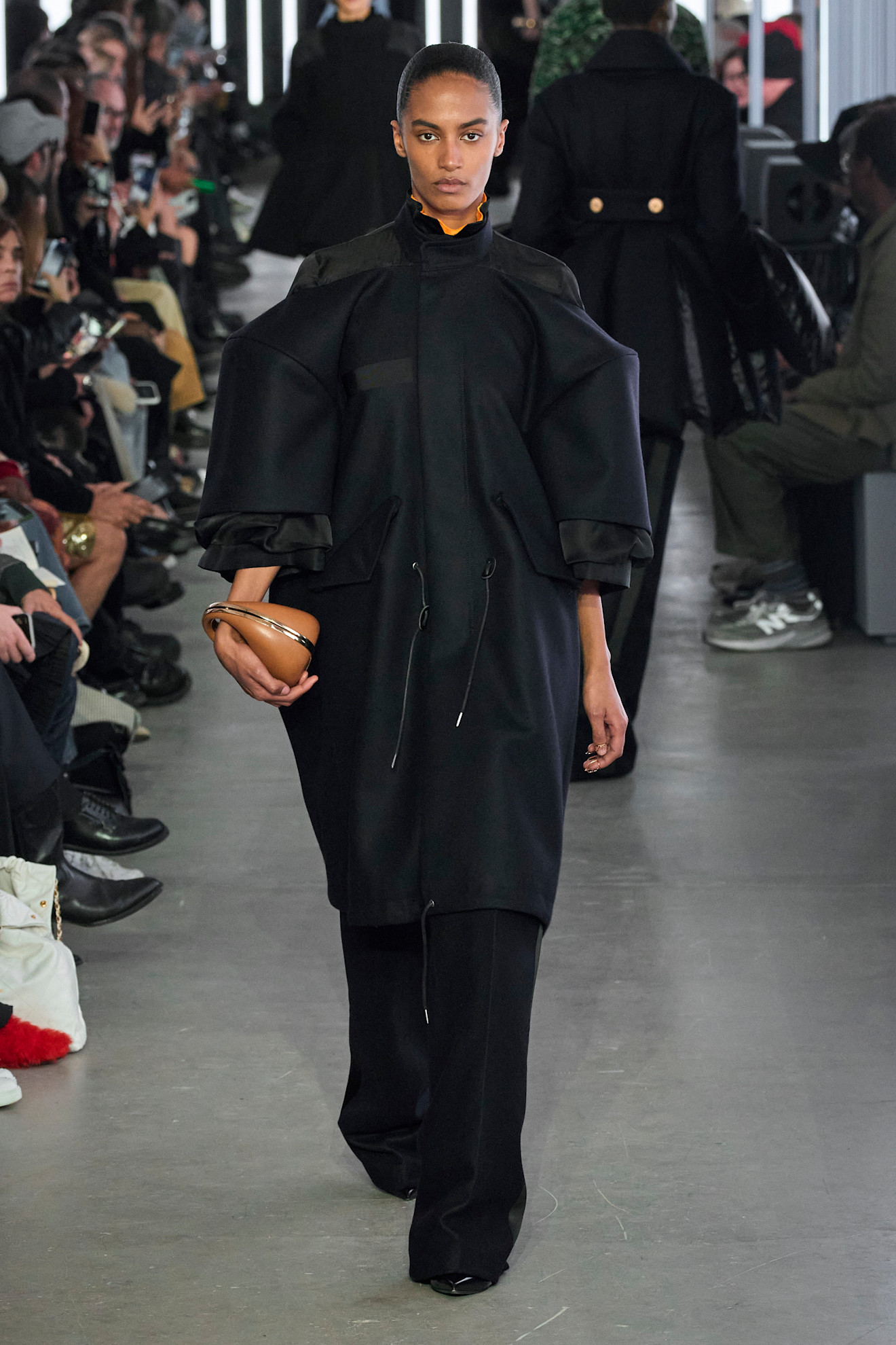 Sacai F24 019