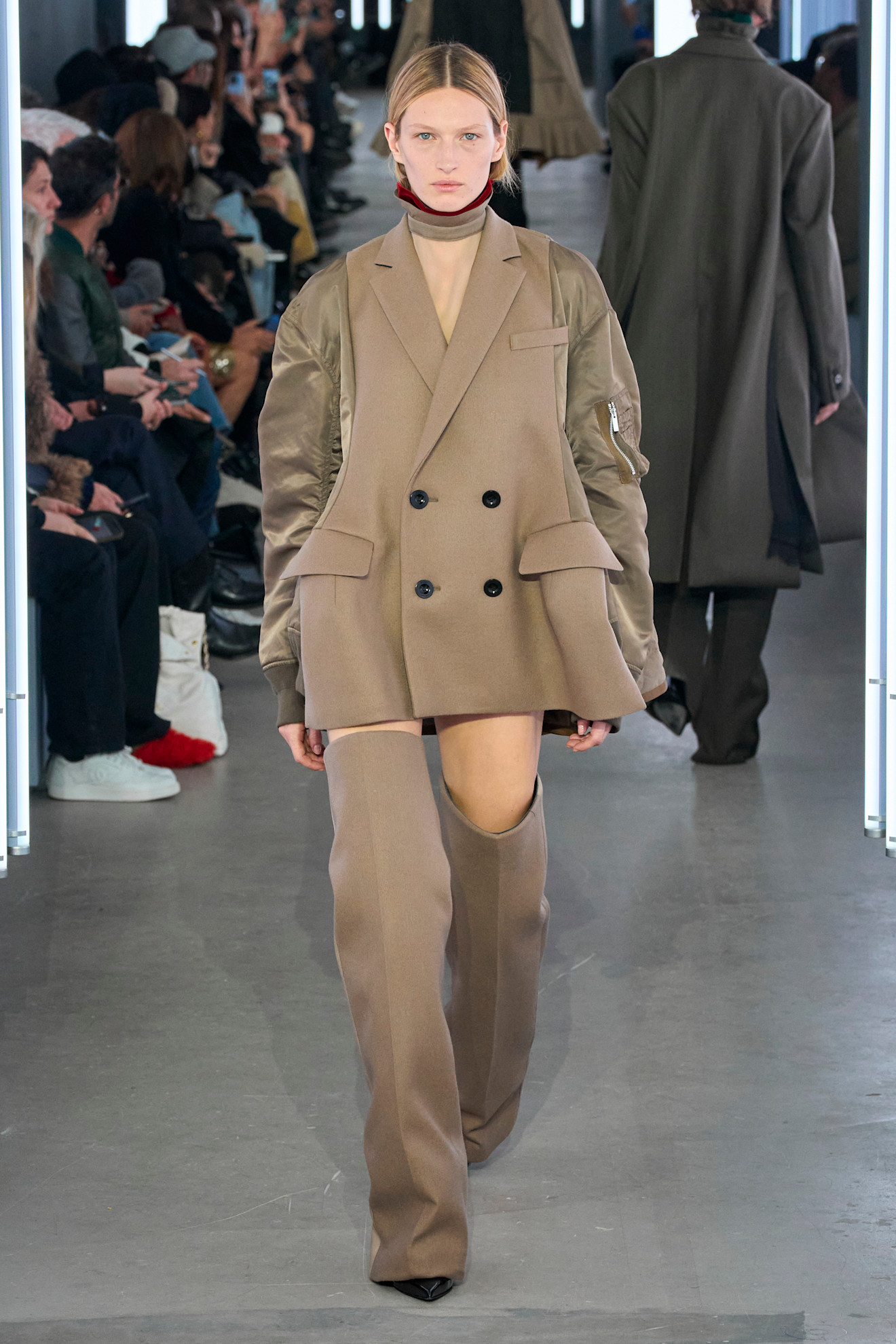 Sacai F24 028