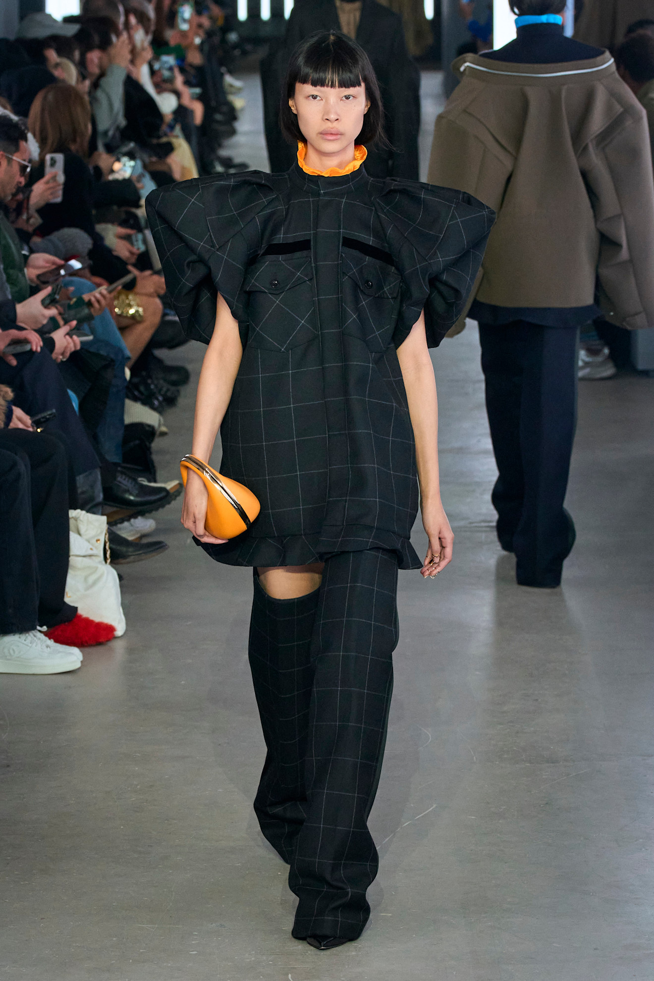 Sacai F24 035