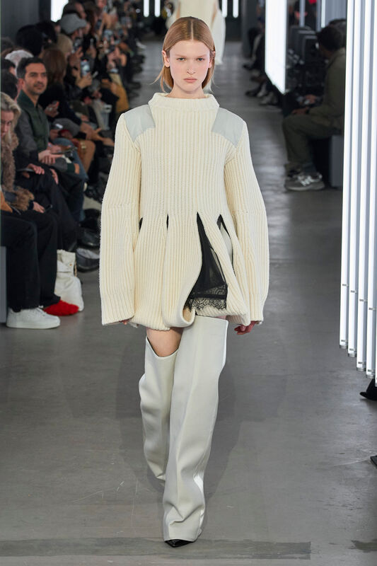 Sacai F24 006
