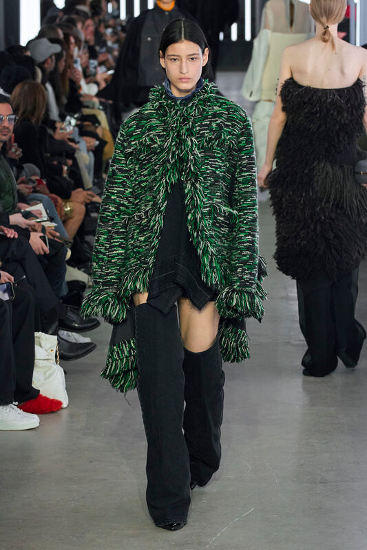 Sacai F24 013