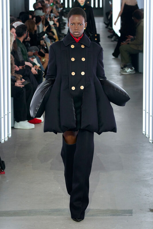 Sacai F24 015