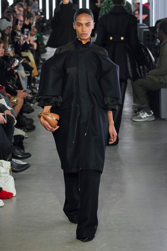 Sacai F24 019