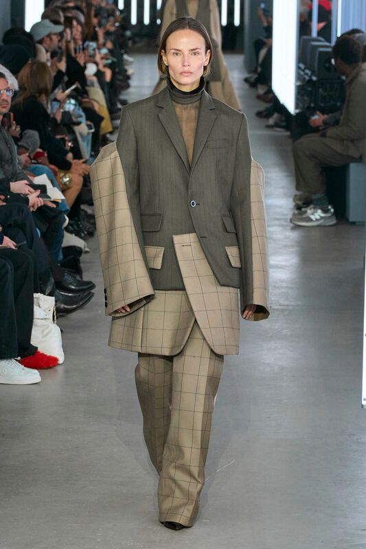 Sacai F24 023