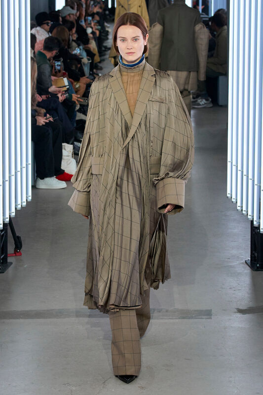 Sacai F24 026
