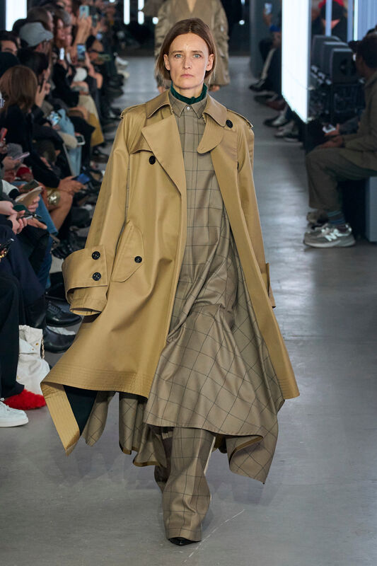 Sacai F24 027