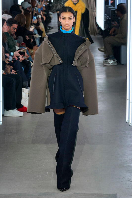 Sacai F24 031
