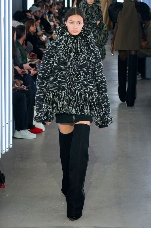 Sacai F24 033