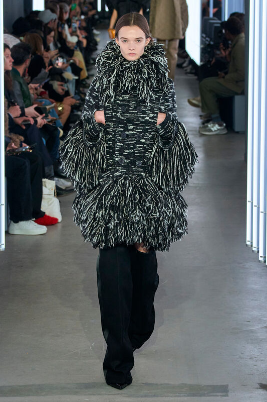 Sacai F24 034